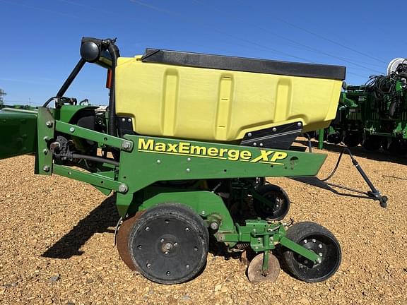 Image of John Deere 1720 equipment image 3