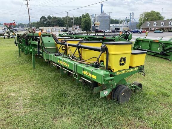 Main image John Deere 1720