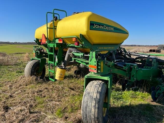 Image of John Deere 1720 equipment image 4