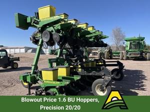 2014 John Deere 1720 Image