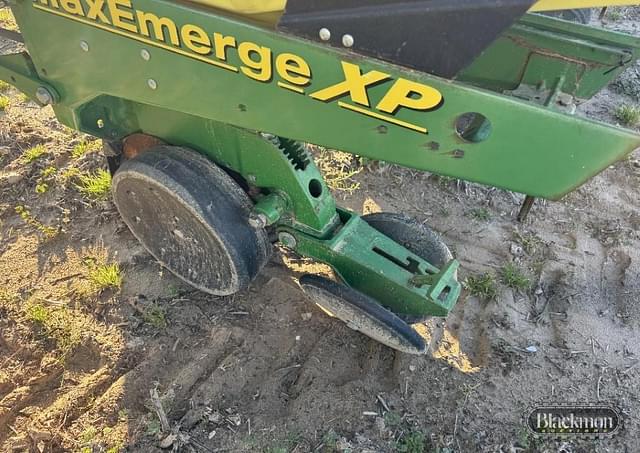 Image of John Deere 1720 equipment image 4