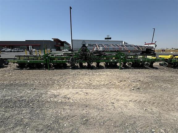 Image of John Deere 1725 equipment image 1