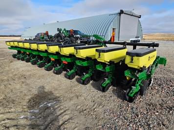 Main image John Deere 1725