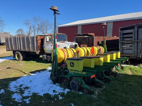 Image of John Deere 1750 equipment image 3