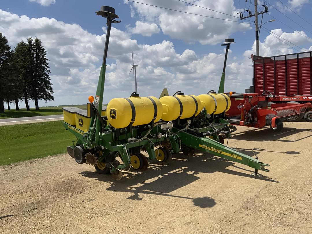 Image of John Deere 1750 Primary image