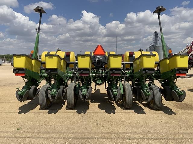 Image of John Deere 1750 equipment image 3