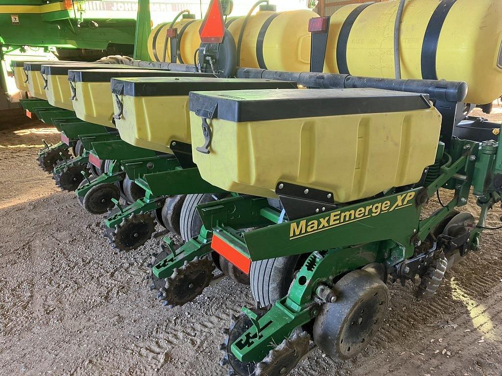 Image of John Deere 1750 Primary image