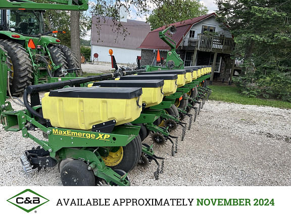 Image of John Deere 1760 Primary image