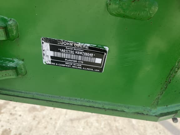 Image of John Deere 1770 equipment image 2