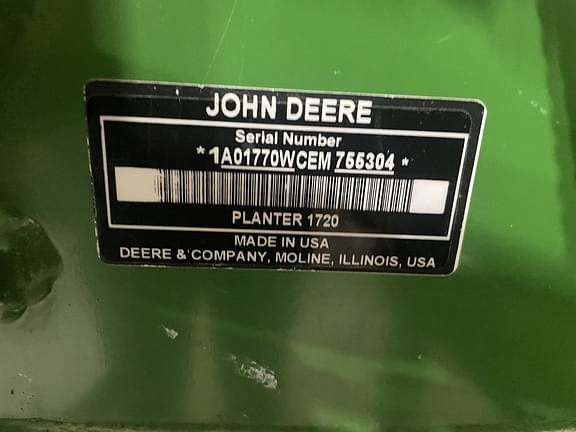 Image of John Deere 1770 equipment image 3