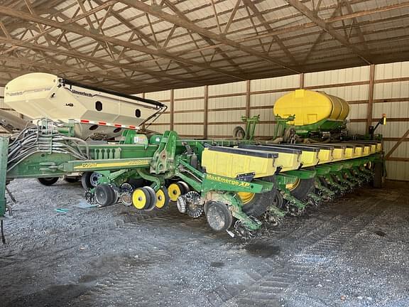 Image of John Deere 1770 Primary image