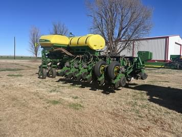 Main image John Deere 1770