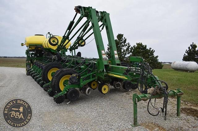 Image of John Deere 1770 equipment image 4