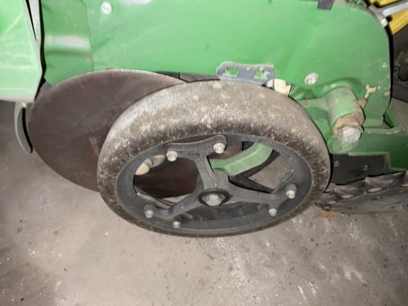 Image of John Deere 1770 equipment image 3