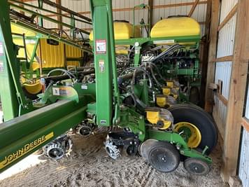 Main image John Deere 1770