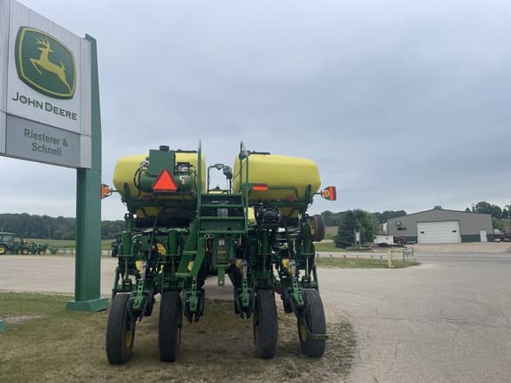 Image of John Deere 1770 equipment image 3