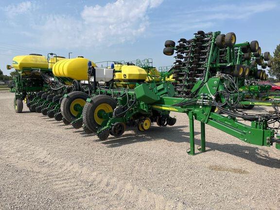 Image of John Deere 1770 Primary image
