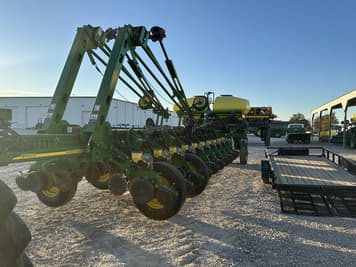 Main image John Deere 1770