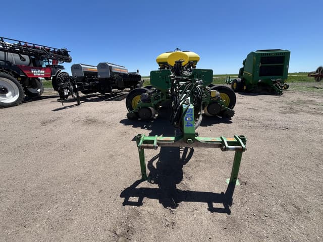 Image of John Deere 1770 equipment image 2