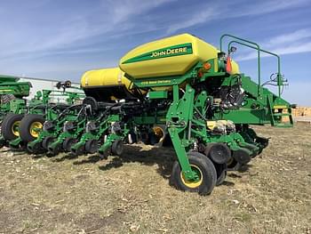 2014 John Deere 1770 Equipment Image0