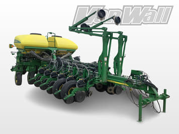 Main image John Deere 1770