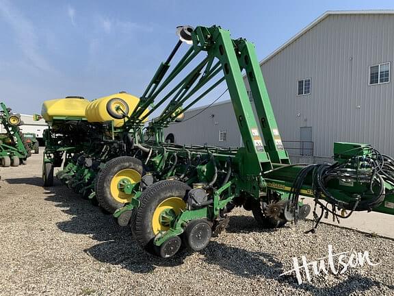 Image of John Deere 1770 Primary image