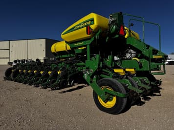 Main image John Deere 1775