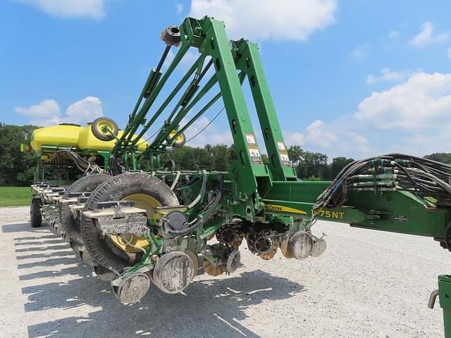 Image of John Deere 1775 equipment image 2