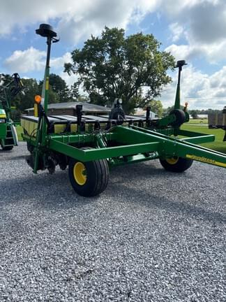 Image of John Deere 1780 equipment image 2