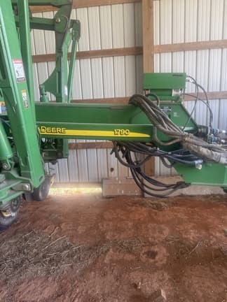 Image of John Deere 1790 equipment image 3