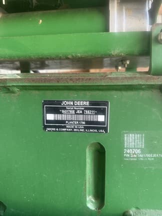 Image of John Deere 1790 equipment image 2