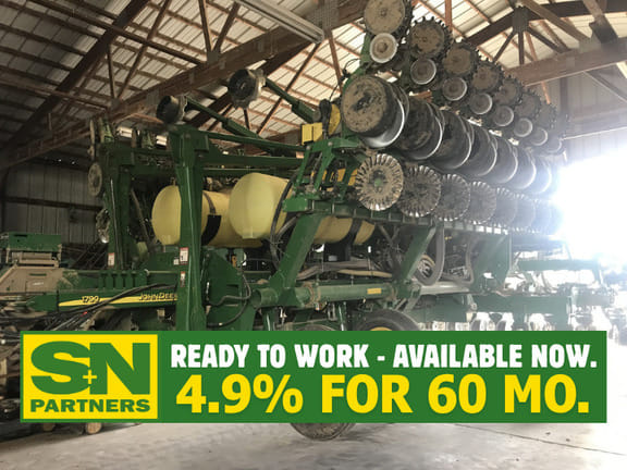 2014 John Deere 1790 Equipment Image0