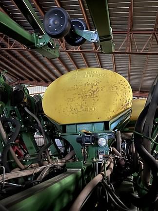 Image of John Deere 1790 equipment image 3