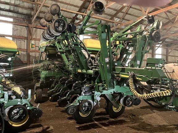 Image of John Deere 1790 Primary image