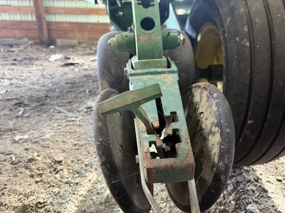 Image of John Deere 1790 equipment image 3