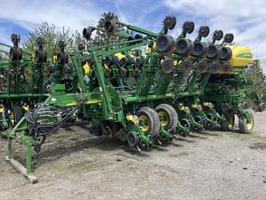 2014 John Deere 1790 Image