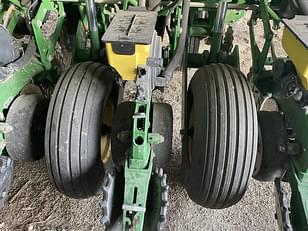 Main image John Deere 1795 8