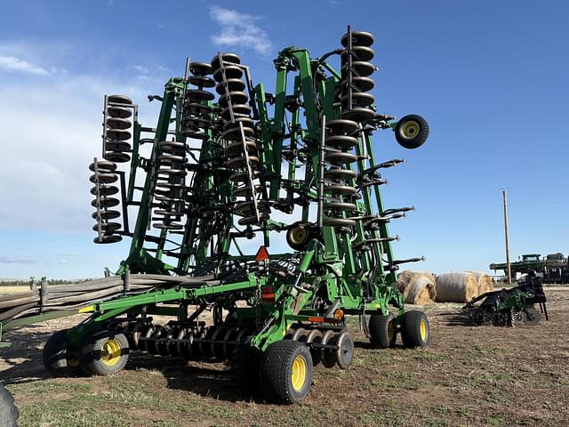 Image of John Deere 1830 equipment image 4
