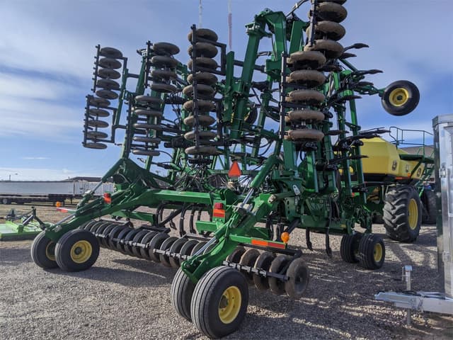 Image of John Deere 1830 equipment image 4