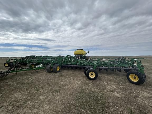 Image of John Deere 1835 Primary image