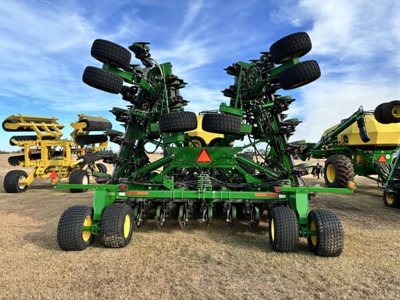 Image of John Deere 1890 equipment image 3