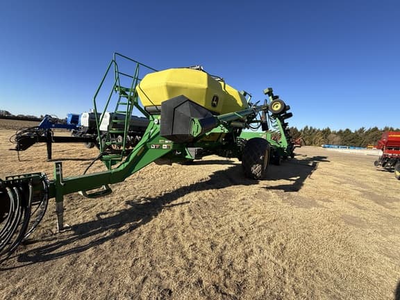 Image of John Deere 1890 Primary image