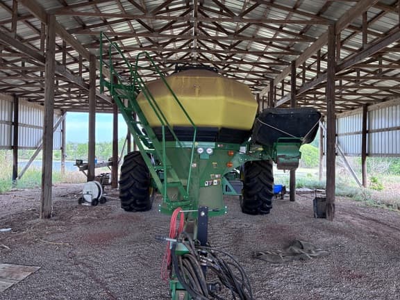 Image of John Deere 1890 equipment image 2