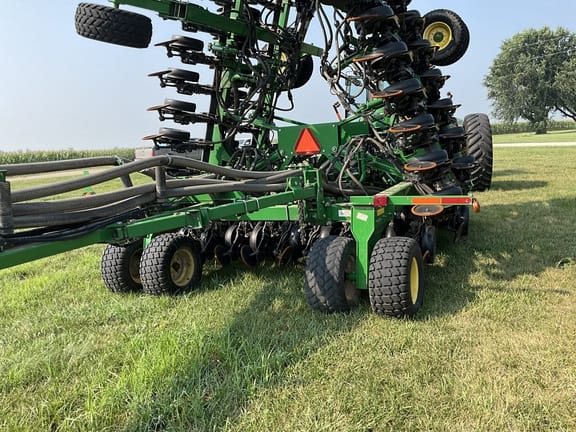 2014 John Deere 1890 Image