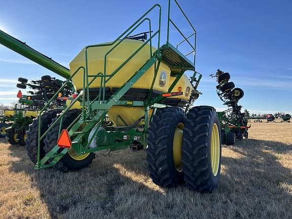 Image of John Deere 1890 equipment image 4