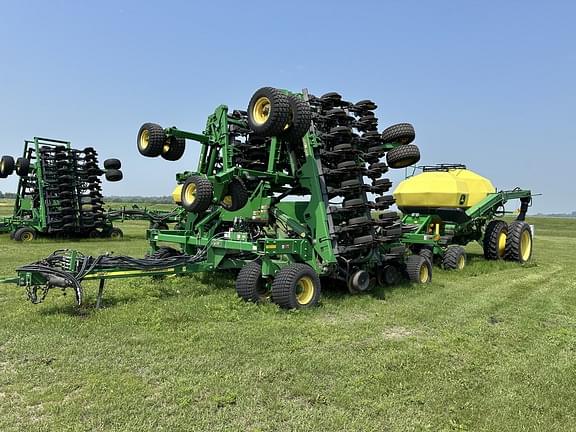 Image of John Deere 1890 equipment image 1