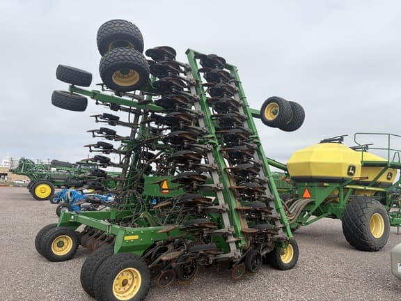 Image of John Deere 1890 equipment image 4