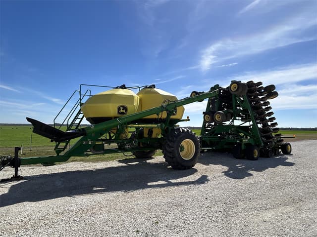 Image of John Deere 1890 equipment image 1