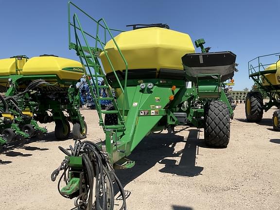 Image of John Deere 1890 equipment image 1