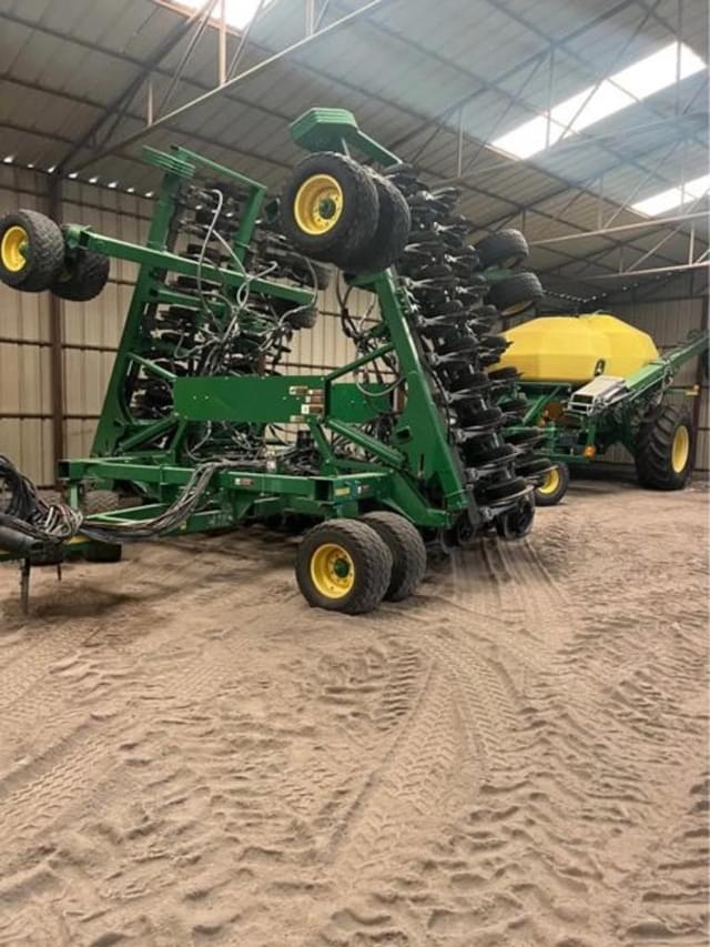 Image of John Deere 1890 equipment image 1